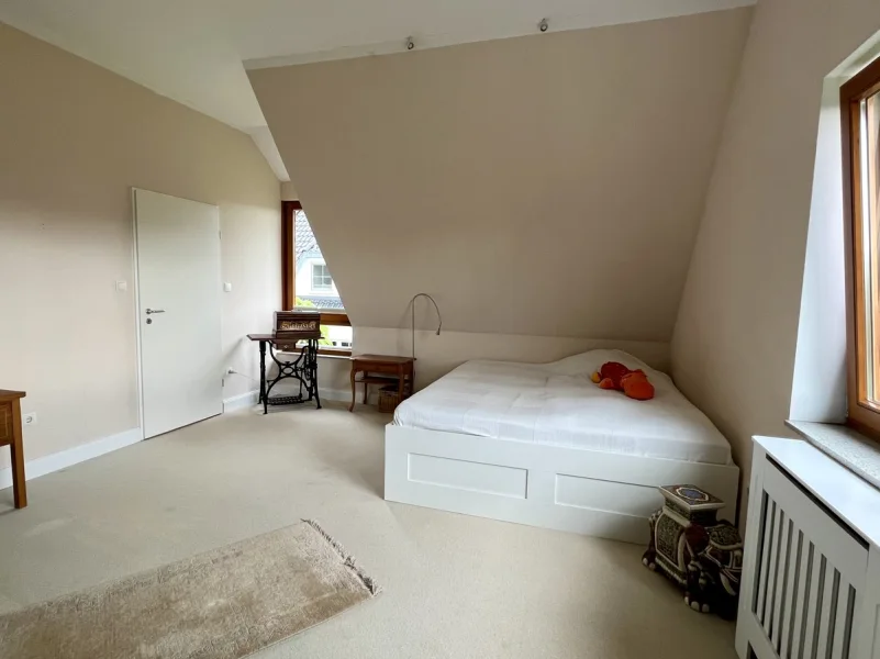 Schlafzimmer OG