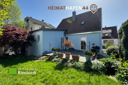 Ansicht - Haus kaufen in Ludwigsburg - HeimatHafen 44! Freistehendes Einfamilienhaus in Ludwigsburg-Ossweil