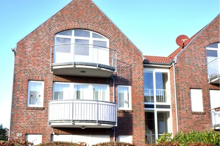 Balkonseite - Wohnung mieten in Norden - Urlaub in Norddeich 300 Meter vom Strand