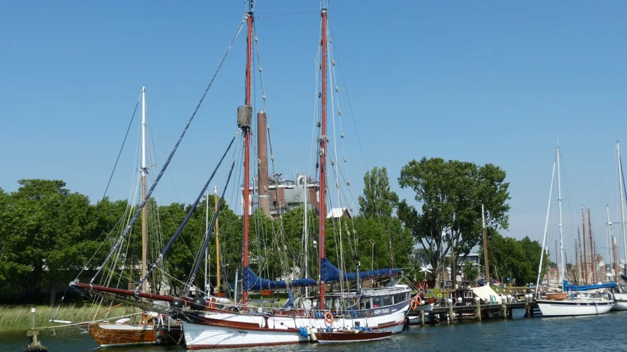 Schlei mit Booten