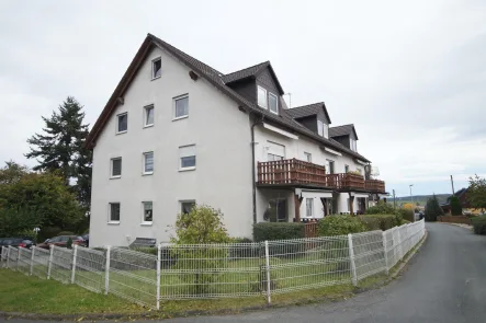 Hausansicht  - Haus kaufen in Treuen - Liebevoll gepflegtes 10-Familienhaus in Treuen-Pfaffengrün zu verkaufen!