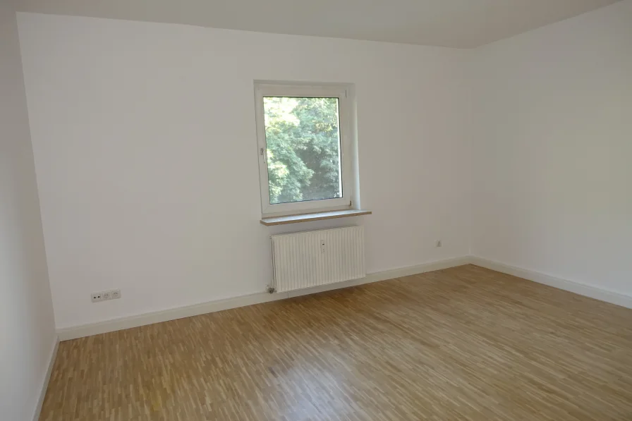 Zi 1 - Wohnung mieten in Rosenheim - WE 24, 2 Zi-Wohnung in der Wittelbacher Str. 19 2.OG, ohne Balkon, o. Aufzug, o, EBK