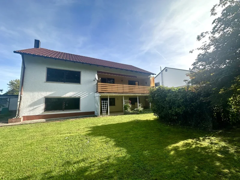 Titelbild - Haus kaufen in Eggolsheim / Bammersdorf - Provisionsfrei! - Einfamilienhaus mit Ausbaupotenzial