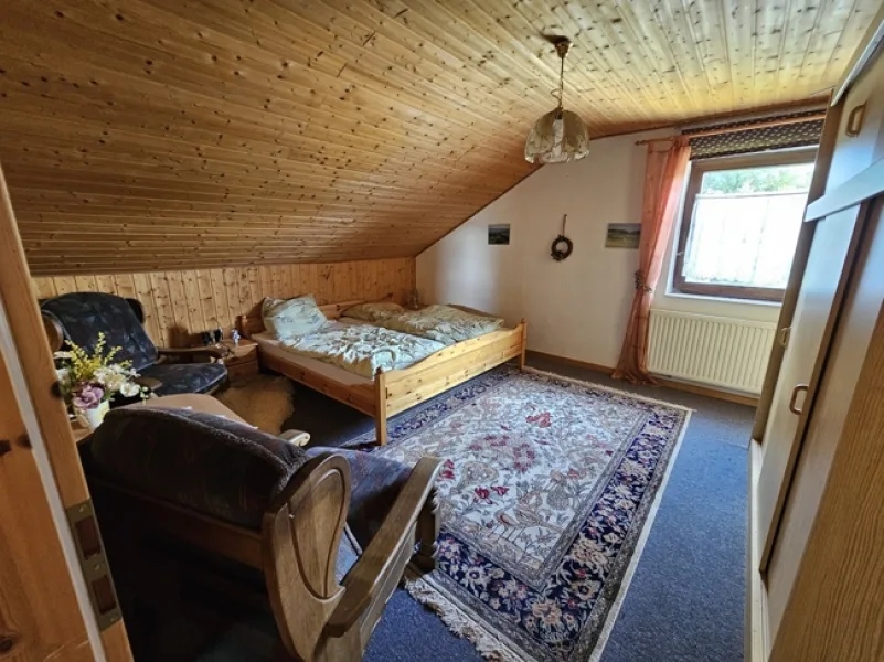 OG Schlafzimmer 2