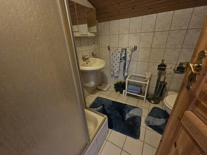 OG Badezimmer 2