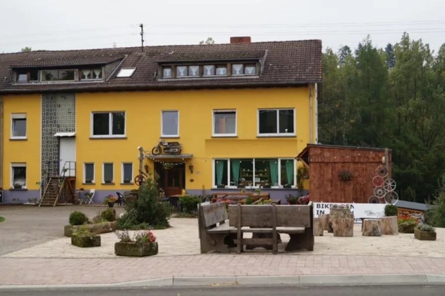  - Gastgewerbe/Hotel kaufen in Prüm - Umsatzstärker Bikerpension in der Eifelkreis Bitburg-Prüm