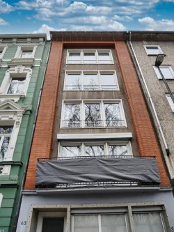 Vorderansicht - Wohnung kaufen in Aachen - Attraktive 2-Zimmerwohnung mit Balkon am Westpark