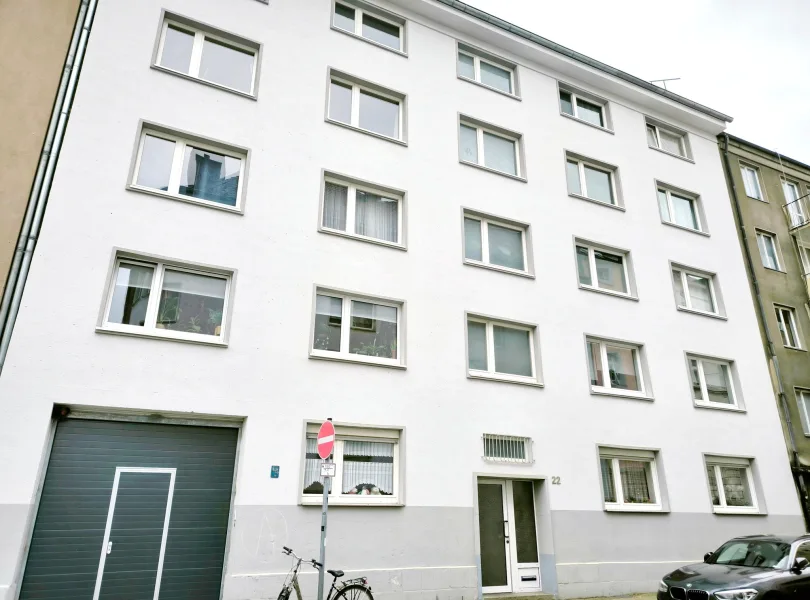 Vorderansicht - Wohnung kaufen in Aachen - Perfekt aufgeteilte Wohnung - auch für WG-Vermietung-  in ruhiger Innenstadtlage