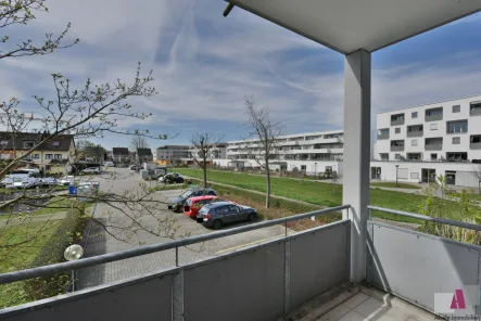 Balkonaussicht - Wohnung mieten in Weil am Rhein - Ideale 3-Zimmer-Stadtwohnung in Weil am Rhein