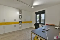 Büro KG