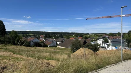 Blick auf Bauplatz I Juli 2024 - Grundstück kaufen in Epfenbach - Bauen in Epfenbach: wann, wenn nicht jetzt?