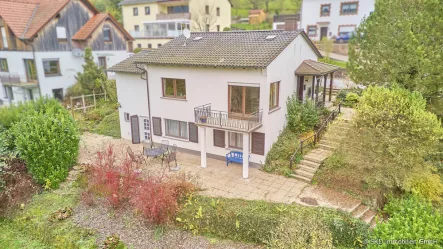 Einfamilienhaus im Grünen - Haus kaufen in Oberzent / Oberhainbrunn - Oberzent: Sie wollen ruhig und naturverbunden leben? Na dann los!