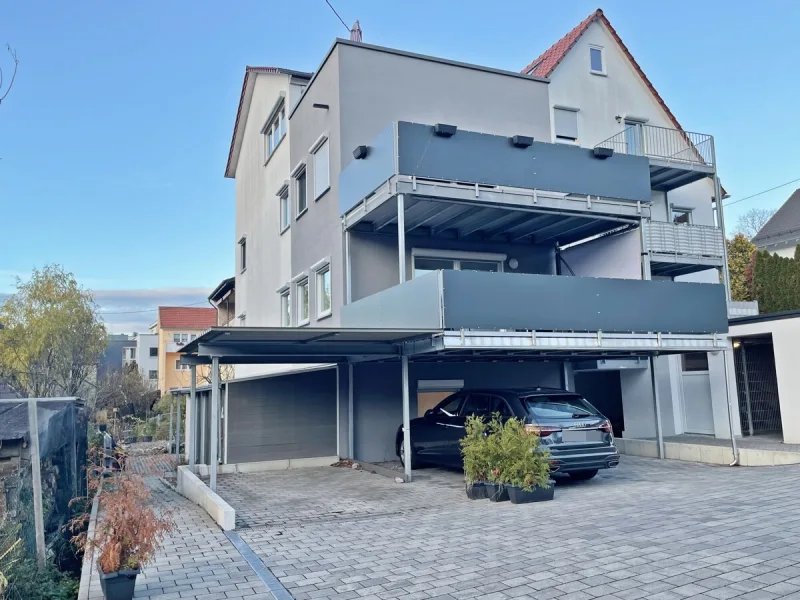 Außenansicht, Carport