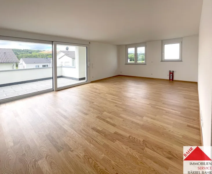 Wohnzimmer - Wohnung kaufen in Leonberg - Bezugsfertig: Neubau-Familientraum – groß, offen und hell!