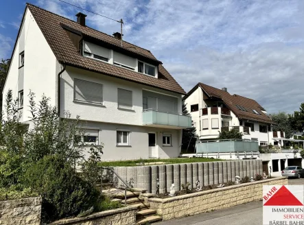 Hausansicht - Haus kaufen in Aidlingen - Attraktives 3-Familienhaus in Aidlingen-Deufringen - Ideal für Investoren!
