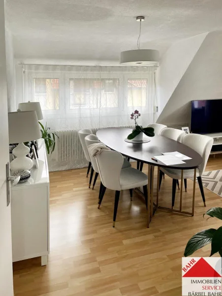 Esszimmer - Wohnung kaufen in Böblingen - Kuschelige 3-Zimmer-Wohnung - ein Traum für Singles, Paare, kleine Familien und Kapitalanleger! 