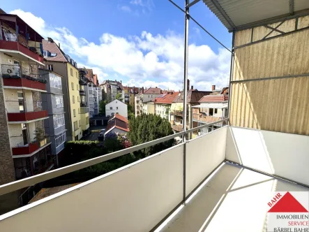 Balkon - Wohnung mieten in Stuttgart - Kernsanierte 3-Zimmer-Wohnung im Stuttgarter Westen!