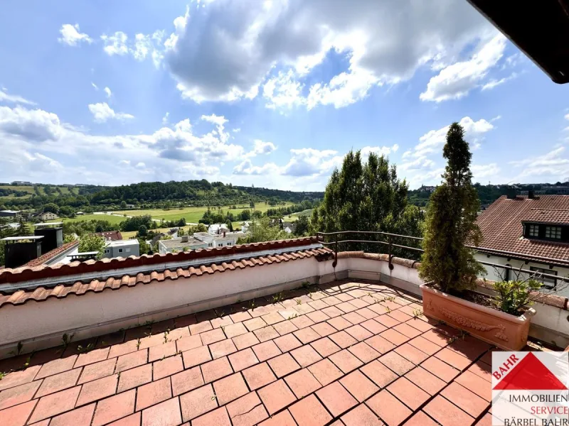 Dachterrasse - Wohnung mieten in Holzgerlingen - Terrassenwohnung in Holzgerlingen mit Weitblick ins Grüne!