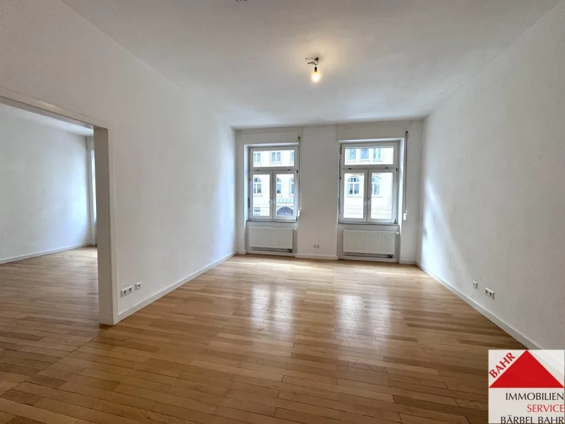 Wohn-/Esszimmer - Wohnung mieten in Stuttgart - Stilvoll Wohnen im Herzen von Stuttgart-West: Helle 4-Zimmer-Wohnung!