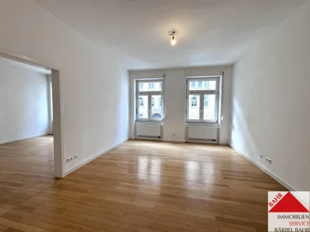 Wohn-/Esszimmer - Wohnung mieten in Stuttgart - Stilvoll Wohnen im Herzen von Stuttgart-West: Helle 3-Zimmer-Wohnung!