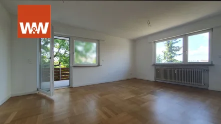 Wohnzimmer - Wohnung mieten in Esslingen am Neckar - Mama, hier möchte ich wohnen