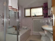 Badezimmer im UG