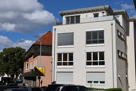 Fassadenansicht - Büro/Praxis mieten in Balingen - ERFOLGREICHE BÜRORÄUME: 1A-Lage in Balingen