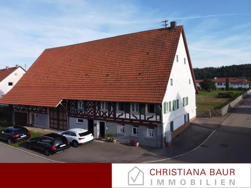 Ansicht - Haus kaufen in Rosenfeld - HISTORISCHES ANWESEN: Bauernhaus in Täbingen