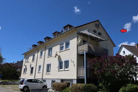 Hausansicht - Wohnung kaufen in Rosenfeld - VERMIETETE 4-ZIMMER-WOHNUNG im DG, Rosenfeld