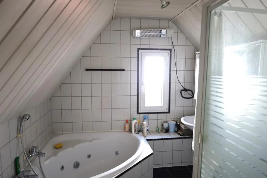 Badezimmer DG