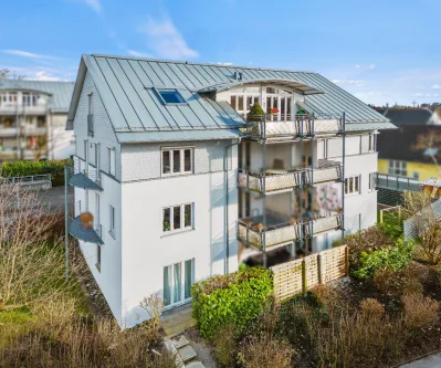 Luftaufnahme - Wohnung kaufen in Ravensburg / Oberzell - „Komplettes Dachgeschoss für sich alleine“Charmante 4,5-Zimmer-Dachgeschoss-Wohnung in RV-Oberzell
