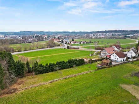 Luftaufnahme - Haus kaufen in Bad Schussenried - 360° I Haus mit XXL Grundstück direkt vor Bad Schussenried!