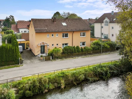 Hausansicht - Haus kaufen in Vöhringen - "Sofort Frei! Familientraum auf einem weitläufigen Grundstück in Illerzell!"