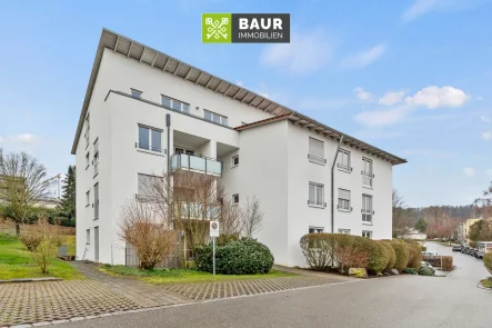 Hausansicht - Wohnung kaufen in Weingarten - "In Kürze bezugsfrei! 2-Zimmer-Wohnung mit Terrasse und TG in Weingartens Oberstadt"