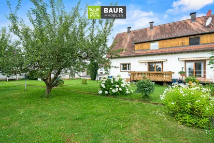 Aussenansicht - Haus kaufen in Meßkirch / Rohrdorf - 360° I Do-it-yourself! Doppelhaushälfte mit großem Grundstück und freiem Blick ins Grüne in Rohrdorf