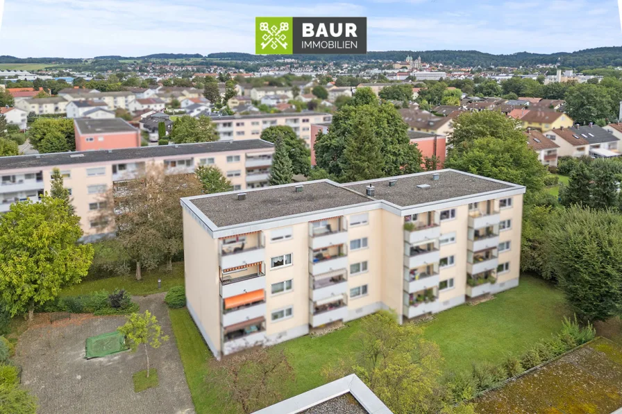 Luftaufnahme - Wohnung kaufen in Weingarten - 360° I Sofort bezugsfrei! Charmante 3-Zimmer-Wohnung mit überdachtem Balkon und Garage in Weingarten