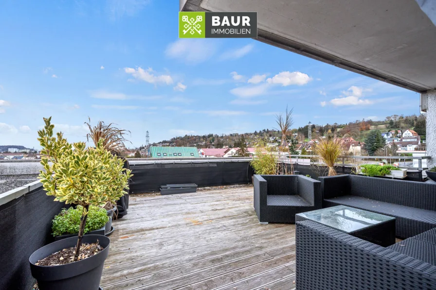 Titelbild - Wohnung kaufen in Ravensburg - 360°|Über den Dächern von Weißenau – tolle 3 Zimmer Wohnung mit einzigartiger Dachterrasse