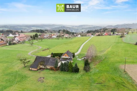 Titelbild - Haus kaufen in Deggenhausertal - 360° | Ländliche Ruhe und unendliche Möglichkeiten: Ihre Traumimmobilie im Deggenhausertal