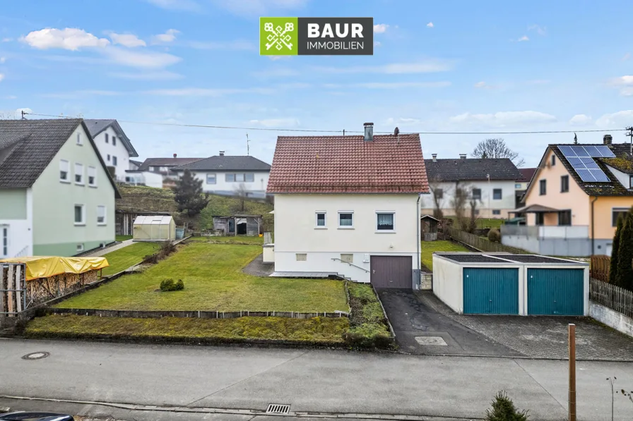 Luftaufnahme - Haus kaufen in Gutenzell-Hürbel - 360° |Glücksgriff in Gutenzell! - Hübsches Häuschen in schöner Aussichtslage