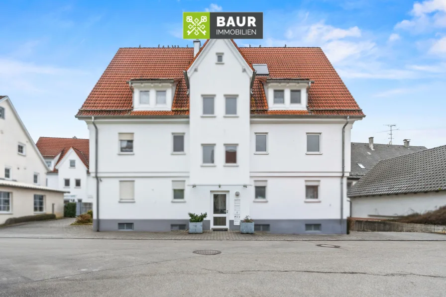 Aussenansicht - Wohnung kaufen in Bermaringen - 360° |SOFORT EINZIEHEN ODER CLEVER INVESTIEREN!Lichtdurchflutete 2-Zimmer-Wohnung mit Fußbodenheizung in Bermaringen