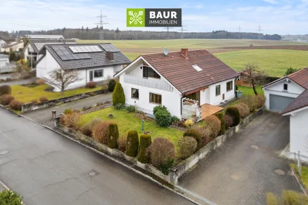 Luftaufnahme - Haus kaufen in Staig - 360°|Ihr neues Zuhause mit Weitblick – Familiendomizil in Staig-Altheim mit großzügigem Grundstück!