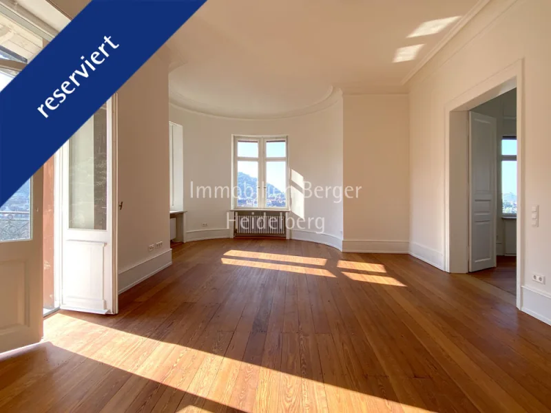 Wohnbereich - Wohnung mieten in Heidelberg - R E S E R V I E R T ! Wohnen in Topaussichtslage mit Blick auf Neckar, Altstadt, Schloss und die Schlossbeleuchtung!