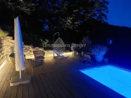 Pool bei Nacht