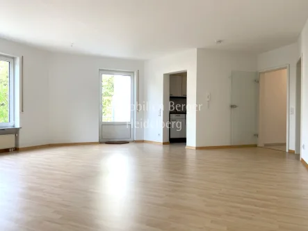 Wohn-Esszimmer - Wohnung mieten in Weinheim - Gemütliche und großzügige Einliegerwohnung in ruhiger und naturnaher Lage! Nur für eine Person.