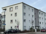 Straßenansicht - Wohnung im Dachgeschoss