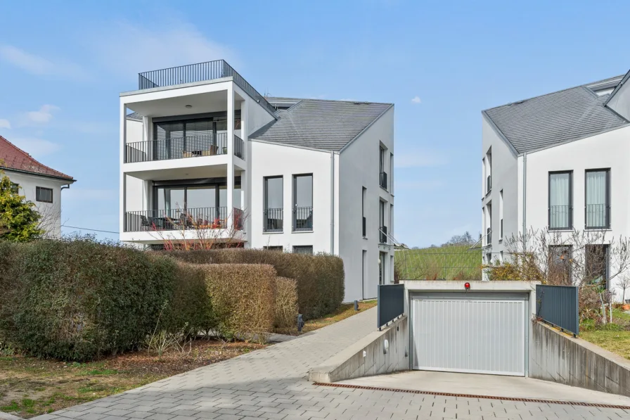 Wohnkristall  - Wohnung kaufen in Meersburg  - Sonnige Aussichten ! Wohnung mit zwei Balkonen in sehr beliebter ruhiger Lage
