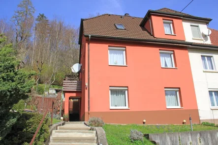 Gebäudeansicht - Haus kaufen in Albstadt - Tailfingen - Sonnige Doppelhaushälfte in Zentrumsnähe