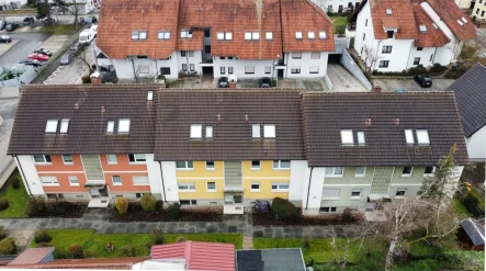 Außenansicht - Haus kaufen in Sandhausen - Interessantes Renditeobjekt!Mehrfamilienhaus mit 18 Wohneinheiten in Sandhausen