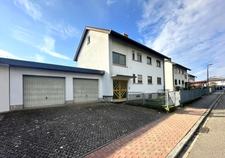 Hausnasicht - Haus kaufen in Meckesheim - Rohdiamant - ein Angebot für Könner mit handwerklichem Geschick in Meckesheim!
