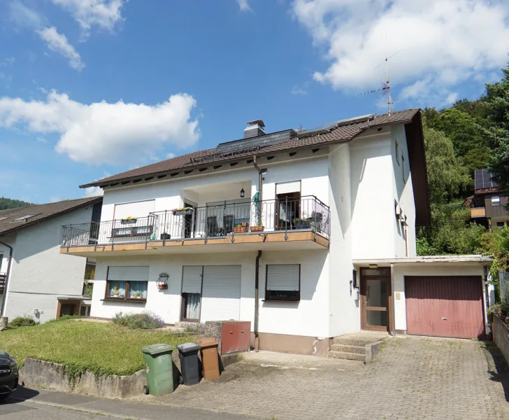 Außenansicht - Wohnung mieten in Eberbach - Sonnige 3-Zimmer-Wohnung in ruhiger Wohnlage